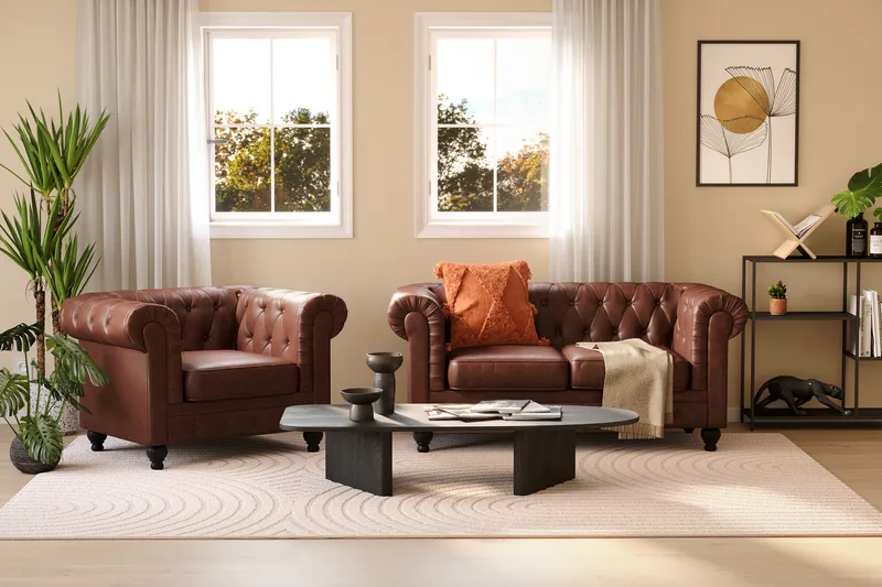 Chesterfield Lyx 2-seter Dyp sofa kunstskinn - Mørkebrun - Møbler - Sofaer - Skinnsofaer