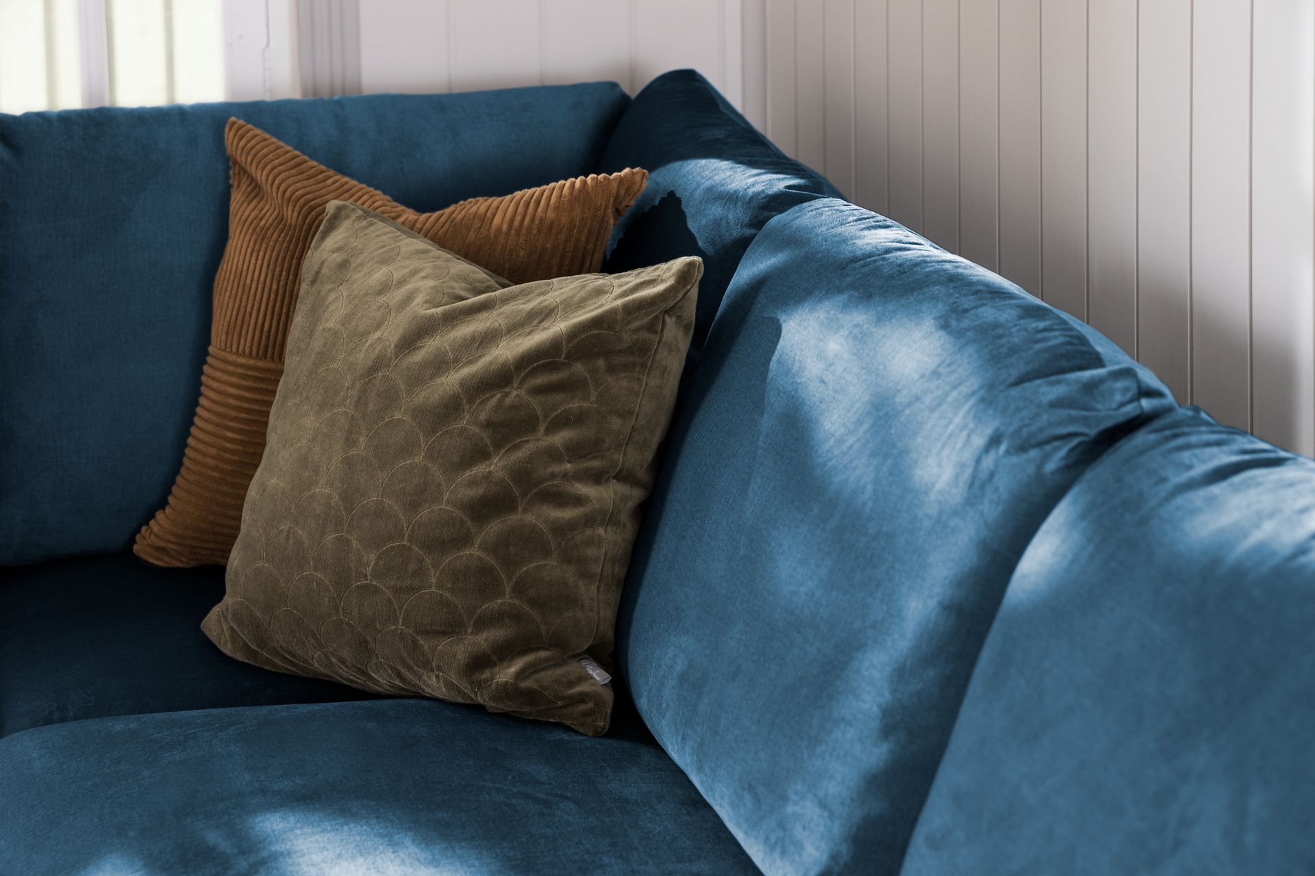 Trend 5-seters Høyrevendt L-formet Hjørnesofa med Divan i Fløyel - Blå - Møbler - Sofaer - Hjørnesofaer - Hjørnesofa med divan