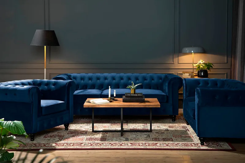 Chesterfield Lyx 2-seter Liten fløyelssofa – Dyp sofa 160 cm bred - Blå - Møbler - Sofaer - Howard-sofaer