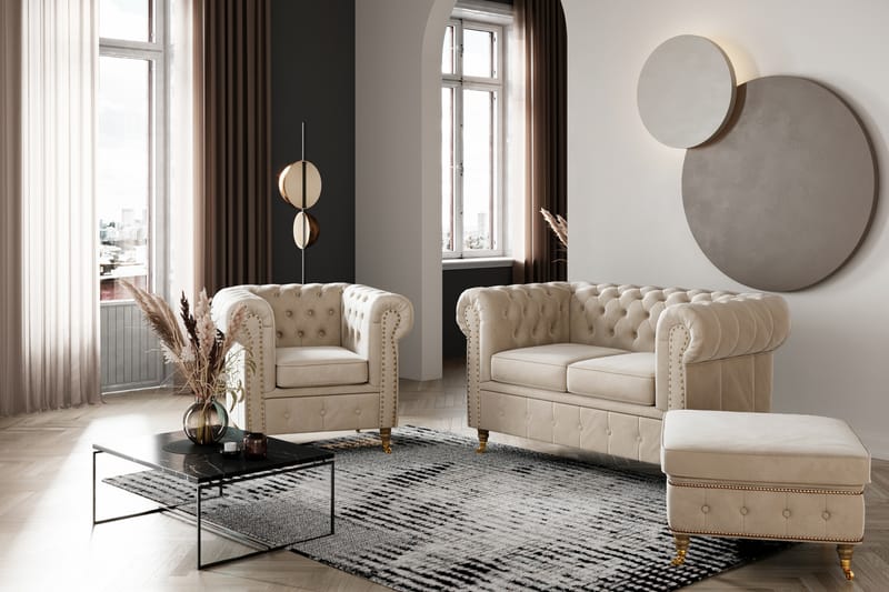 Fløyelssofa Chester Deluxe 2-seter - Beige - Fløyelssofaer - 2 seter sofa - Howard-sofaer - Chesterfield sofaer