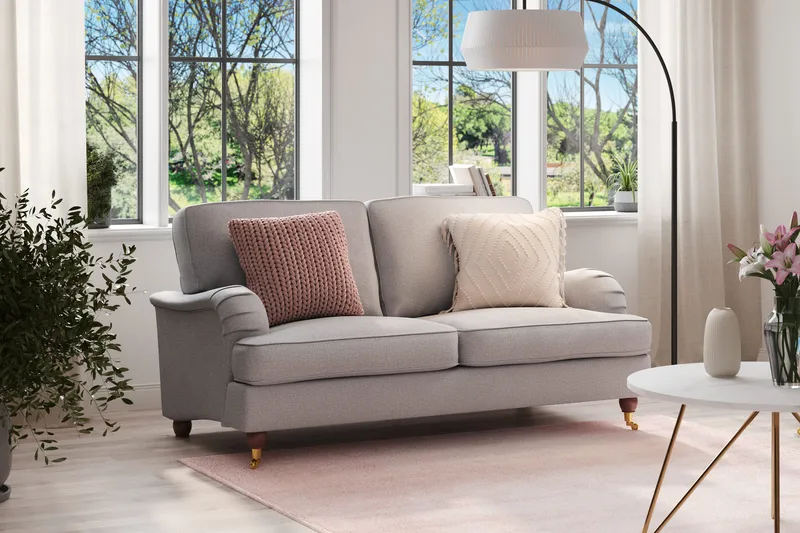 Howard Lyx 2-seters Stoffsofa - Lys grå - Møbler - Sofaer - Howard-sofaer