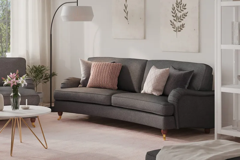 Howard Lyx 3-seters Svunget Stoffsofa - Mørk grå - Møbler - Sofaer - Howard-sofaer