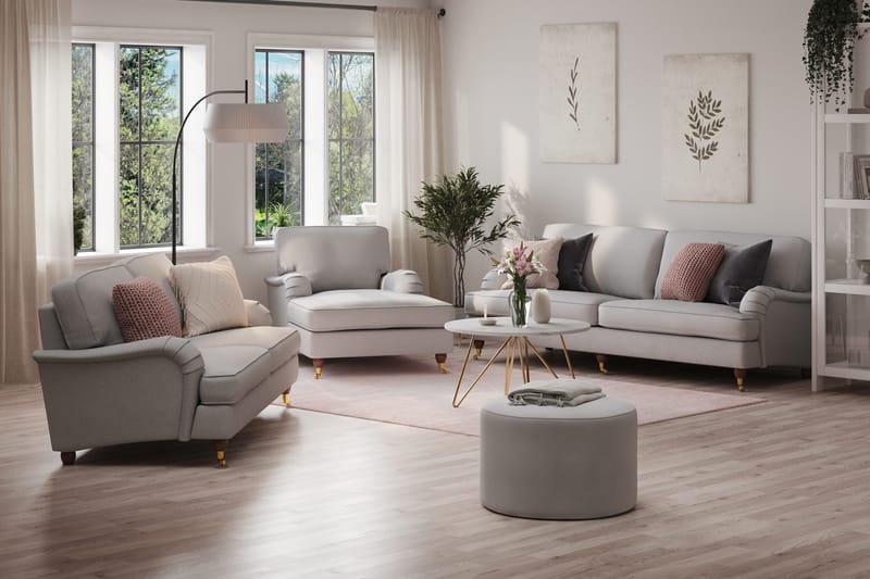 Howard Lyx 4-seters Stoffsofa - Lys grå - Møbler - Sofaer - Howard-sofaer