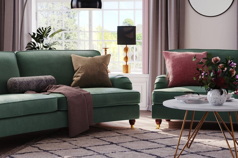 Howard Lyx 4-seters Svunget Fløyelssofa - Mørk grønn - Møbler - Sofaer - Howard-sofaer