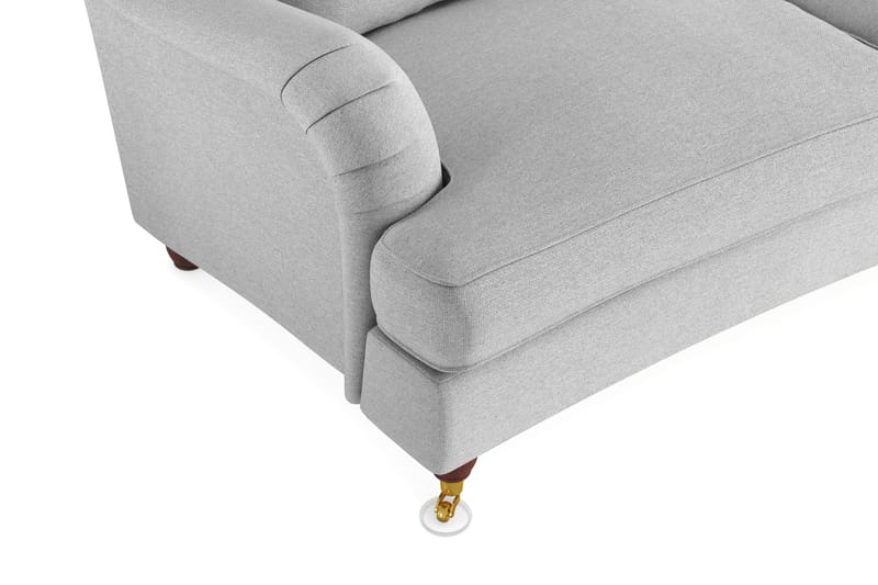 Howard Lyx 4-seters Svunget Stoffsofa - Lys grå - Møbler - Sofaer - Howard-sofaer