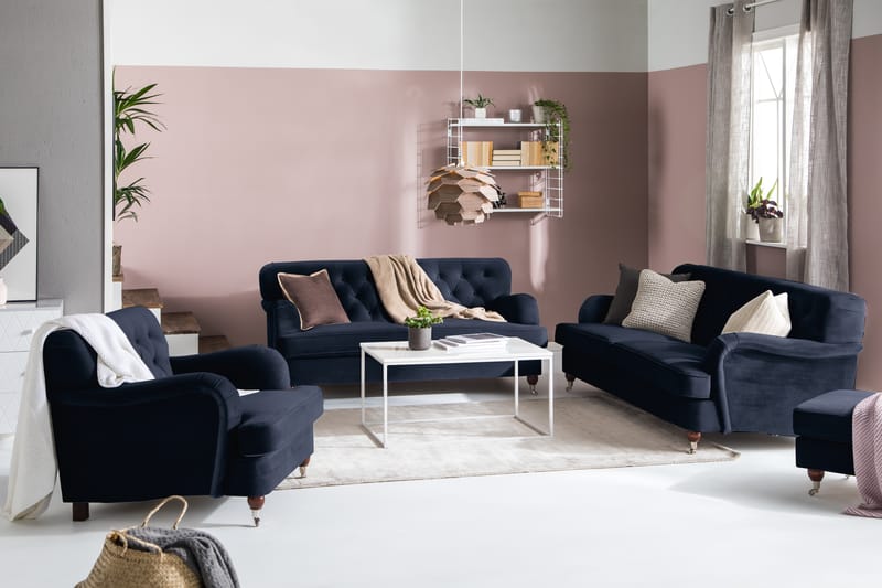 Howard Riviera 2-seters Fløyelssofa - Blå - Møbler - Sofaer - Howard-sofaer