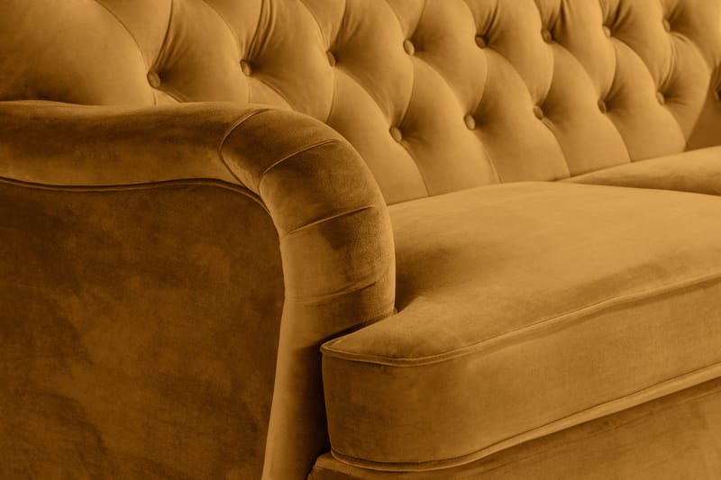 Howard Riviera 2-seters Fløyelssofa - Mørk gul - Møbler - Sofaer - Howard-sofaer