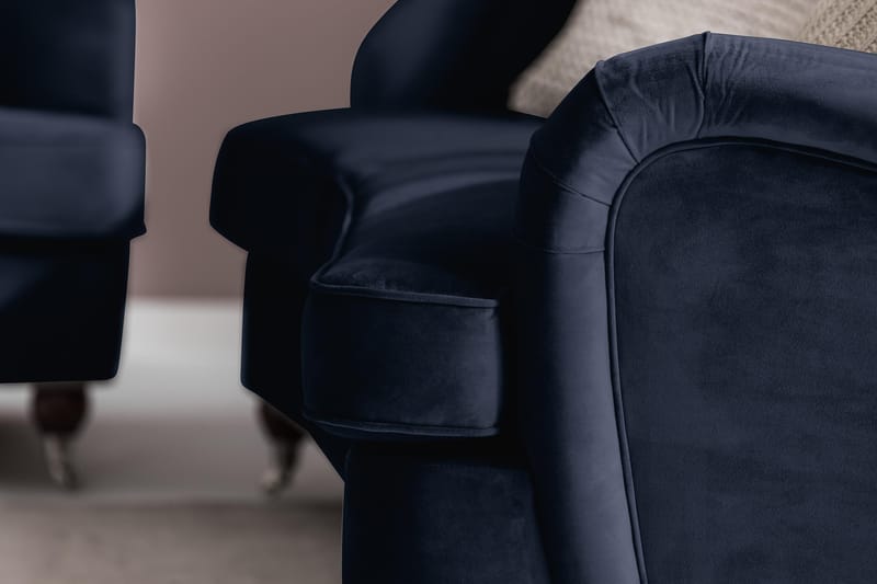 Howard Riviera 3-seters Svingt Fløyelssofa - Blå - Møbler - Sofaer - Howard-sofaer