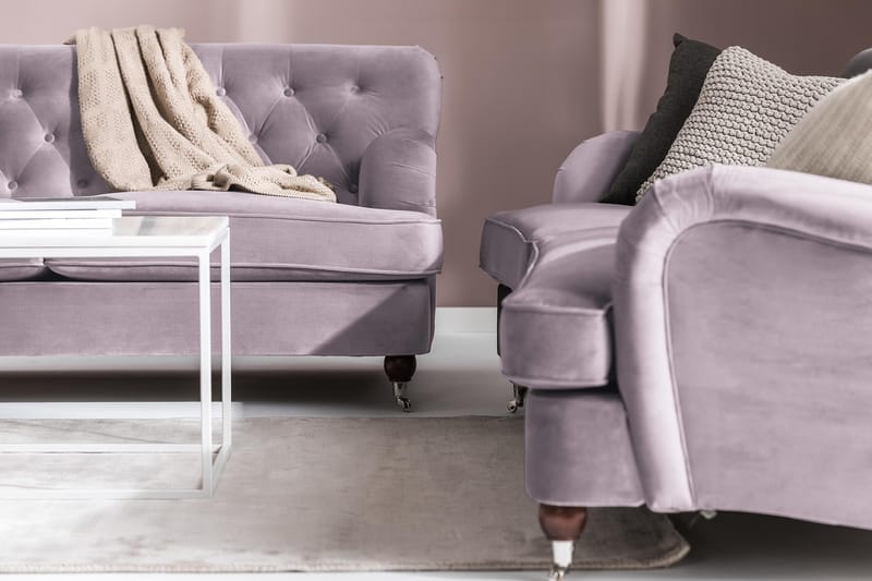 Howard Riviera 3-seters Svingt Fløyelssofa - Lilla - Møbler - Sofaer - Howard-sofaer
