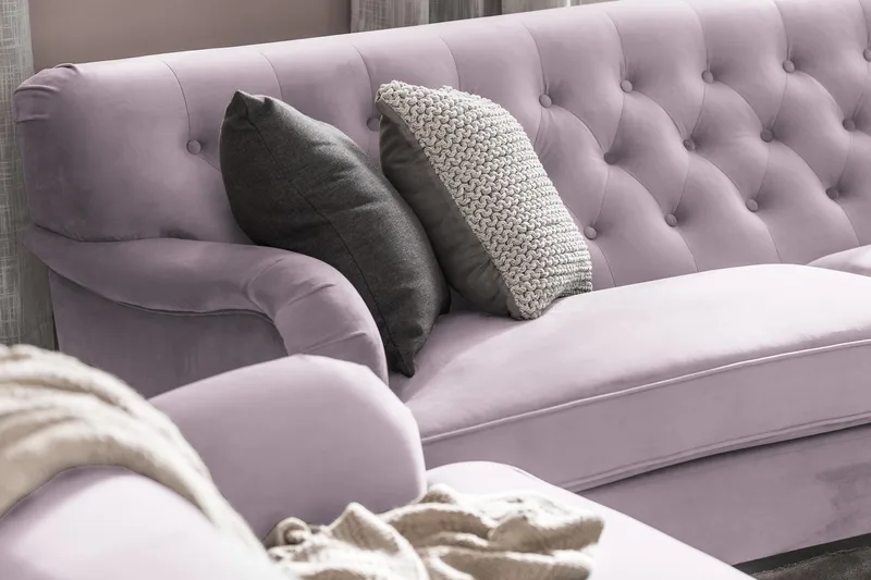 Howard Riviera 3-seters Svingt Fløyelssofa - Lilla - Møbler - Sofaer - Howard-sofaer