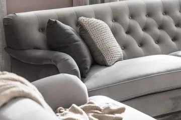 Howard Riviera 3-seters Svingt Fløyelssofa - Lys grå - Møbler - Sofaer - Howard-sofaer