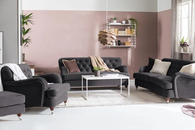 Howard Riviera 3-seters Svingt Fløyelssofa - Mørk grå - Møbler - Sofaer - Howard-sofaer