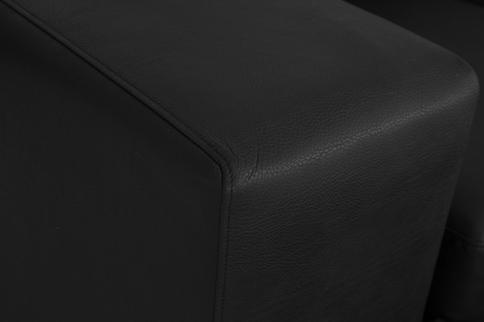 Memphis 5-seters Vendbar L-formet Hjørnesofa i Kunstlær - Svart - Møbler - Sofaer - Skinnsofaer