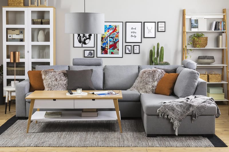 Crazy 4-seters Høyrevendt L-formet Sjeselongsofa i Stoff - Grå - Møbler - Sofaer - Sofaer med sjeselong - 3 seters sofa med divan