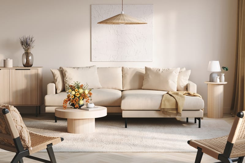 Menard 4-seters Høyrevendt L-formet Divansofa i Manchester - Beige - Møbler - Sofaer - Sofaer med sjeselong - 4 seters sofa med divan