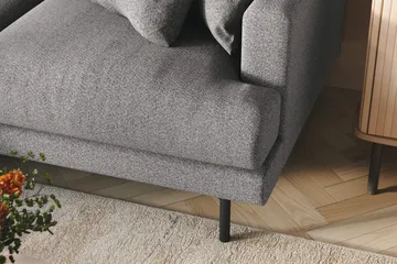 Menard 4-seters Venstrevendt L-formet Divansofa i Stoff - Grå - Møbler - Sofaer - Sofaer med sjeselong - 4 seters sofa med divan