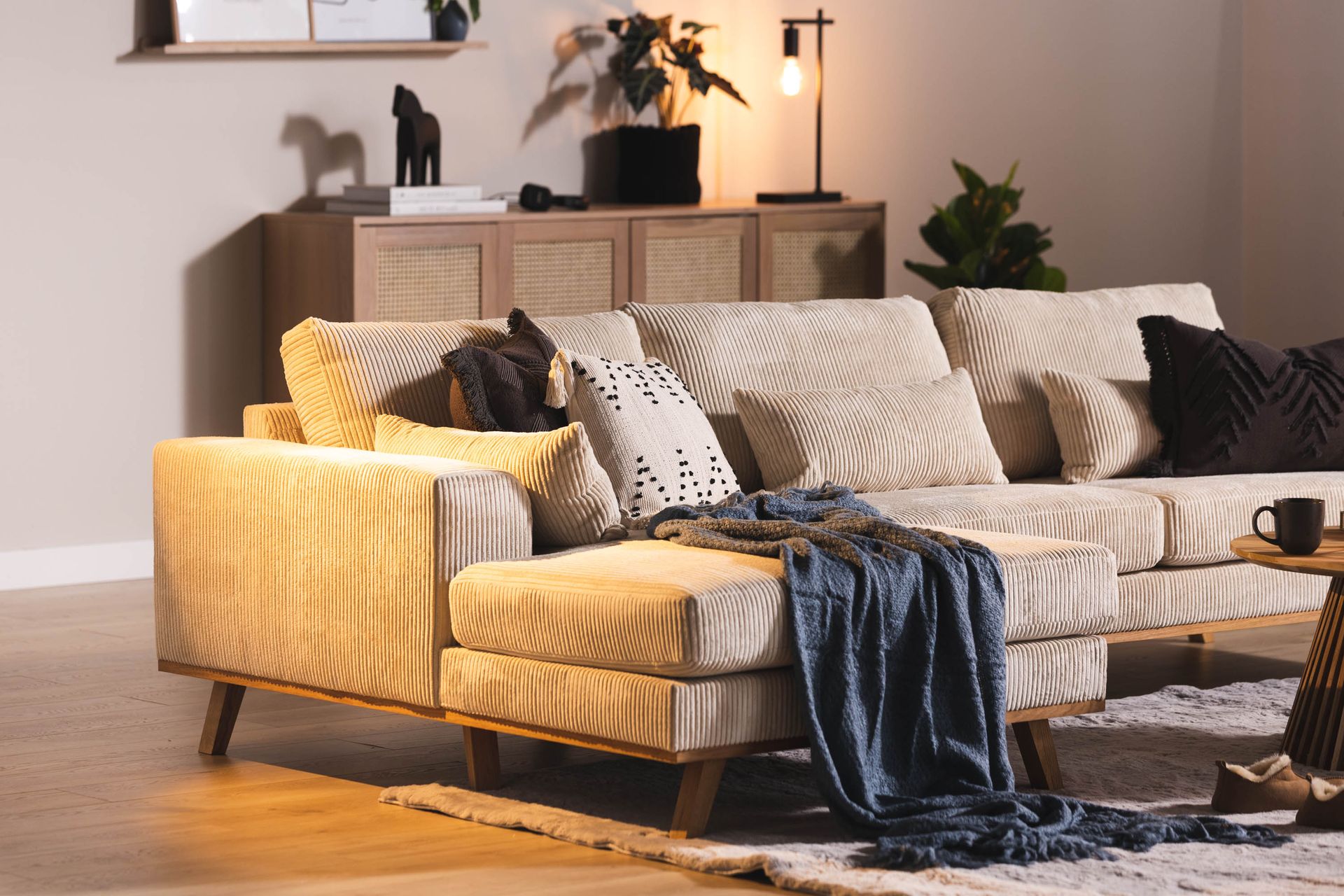Copenhagen 4-seters Venstrevendt L-formet Divansofa i Manchester - Beige - Møbler - Sofaer - Sofaer med sjeselong - 4 seters sofa med divan