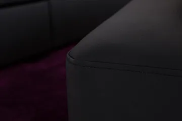 Crazy 5-seters Høyrevendt L-formet Sjeselongsofa i Kunstlær - Svart - Møbler - Sofaer - Sofaer med sjeselong - 4 seters sofa med divan