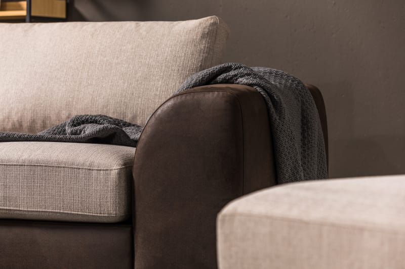 Cuba 4-seters Venstrevendt L-formet Sjeselongsofa i Kunstlær/Stoff - Brun / Beige - Møbler - Sofaer - Sofaer med sjeselong - 4 seters sofa med divan