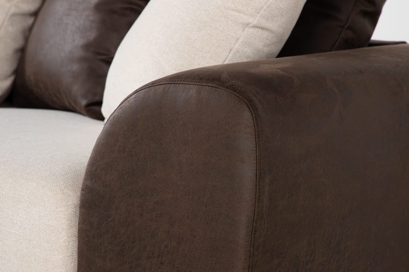 Cuba 4-seters Venstrevendt L-formet Sjeselongsofa i Kunstlær/Stoff inkl. Pynteputer - Brun / Beige - Møbler - Sofaer - Sofaer med sjeselong - 4 seters sofa med divan