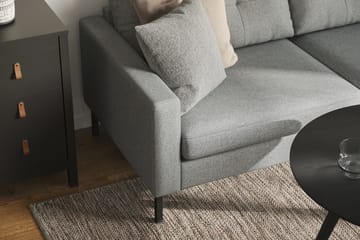 Frillestad 4-seters Høyrevendt L-formet Sjeselongsofa i Stoff - Grå - Møbler - Sofaer - Sofaer med sjeselong - 4 seters sofa med divan