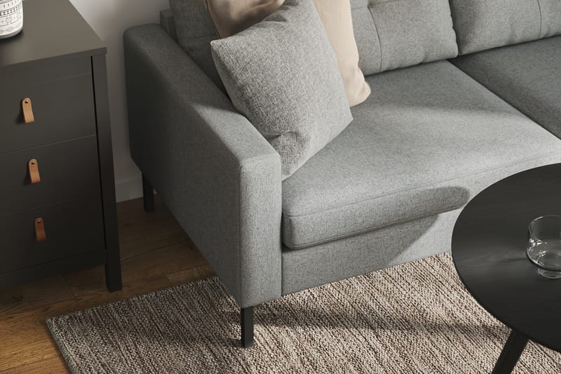 Frillestad 4-seters Høyrevendt L-formet Sjeselongsofa i Stoff - Grå - Møbler - Sofaer - Sofaer med sjeselong - 4 seters sofa med divan
