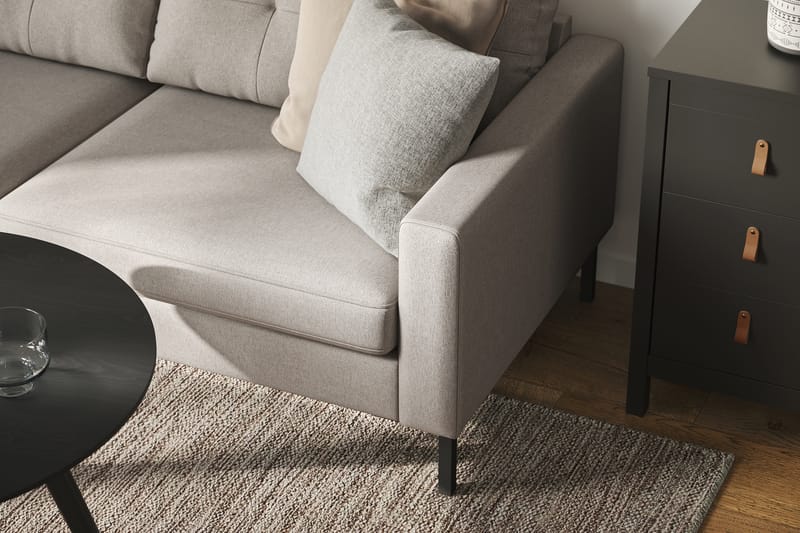 Frillestad 4-seters Venstrevendt L-formet Sjeselongsofa i Stoff - Beige - Møbler - Sofaer - Sofaer med sjeselong - 4 seters sofa med divan