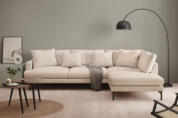 Menard 4-seters Høyrevendt Dyp L-formet Sjeselongsofa i Stoff - Beige - Møbler - Sofaer - Sofaer med sjeselong - 4 seters sofa med divan