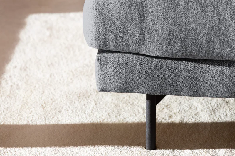 Menard 4-seters Høyrevendt Dyp L-formet Sjeselongsofa i Stoff - Grå - Møbler - Sofaer - Sofaer med sjeselong - 4 seters sofa med divan