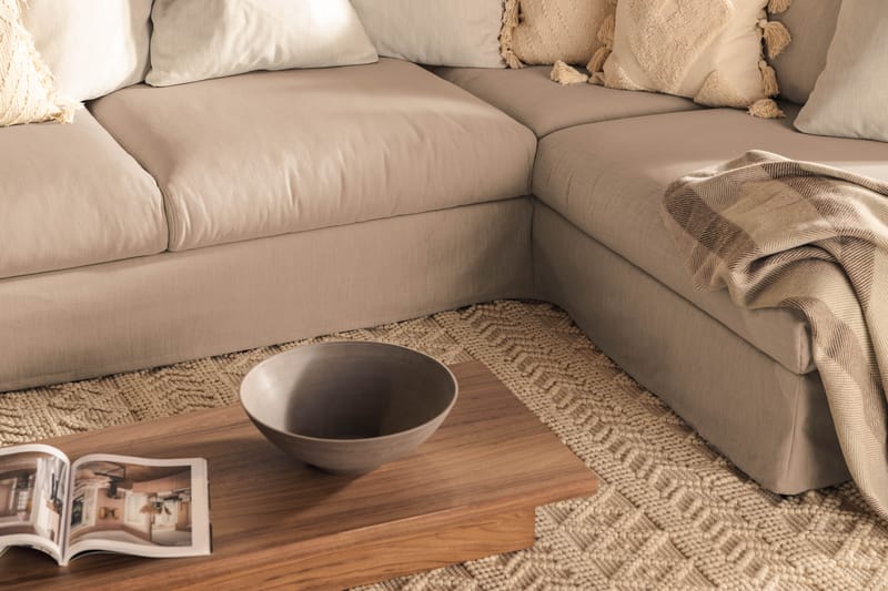 Menard 4-seters Høyrevendt L-formet Sjeselongsofa i Stoff - Beige - Møbler - Sofaer - Sofaer med sjeselong - 4 seters sofa med divan