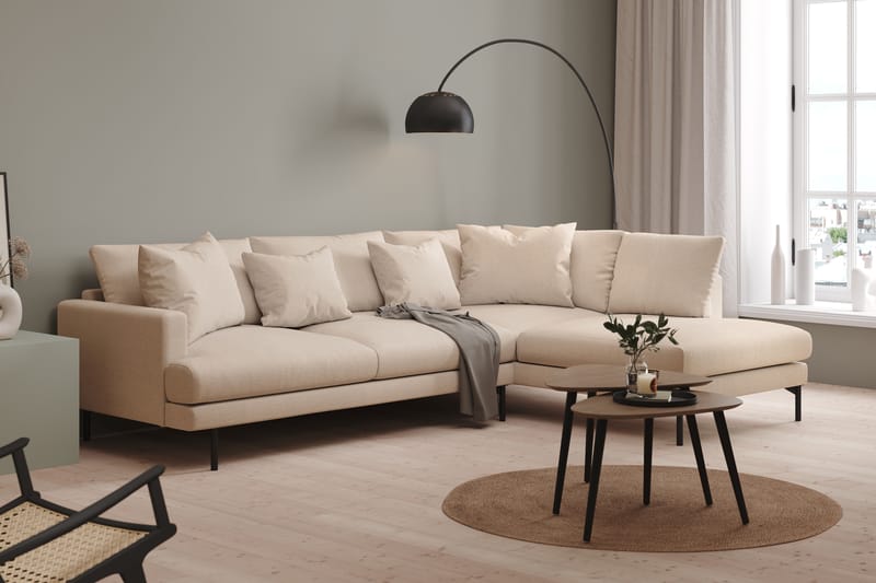 Menard 4-seters Høyrevendt L-formet Sjeselongsofa i Stoff - Beige - Møbler - Sofaer - Sofaer med sjeselong - 4 seters sofa med divan