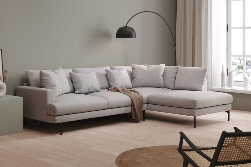 Menard 4-seters Høyrevendt L-formet Sjeselongsofa i Stoff - Lys grå - Møbler - Sofaer - Sofaer med sjeselong - 4 seters sofa med divan