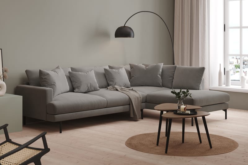 Menard 4-seters Høyrevendt L-formet Sjeselongsofa i Stoff - Mørk grå - Møbler - Sofaer - Sofaer med sjeselong - 4 seters sofa med divan