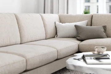 Ocean Lyx 6-seters Høyrevendt U-formet Sofa med Divan og Sjeselong + Fotskammel i Stoff - Beige - Møbler - Sofaer - U-sofa