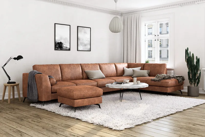 Ocean Lyx 6-seters Høyrevendt U-formet Sofa med Divan og Sjeselong + Fotskammel i Kunstlær - Brun - Møbler - Sofaer - Skinnsofaer