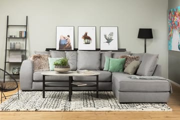 Optus 4-seters Høyrevendt L-formet Sjeselongsofa i Stoff inkl. Pynteputer - Lys grå - Møbler - Sofaer - Sofaer med sjeselong - 3 seters sofa med divan