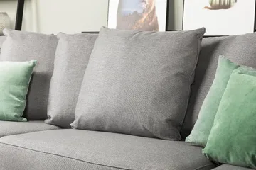 Optus 4-seters Høyrevendt L-formet Sjeselongsofa i Stoff inkl. Pynteputer - Lys grå - Møbler - Sofaer - Sofaer med sjeselong - 3 seters sofa med divan