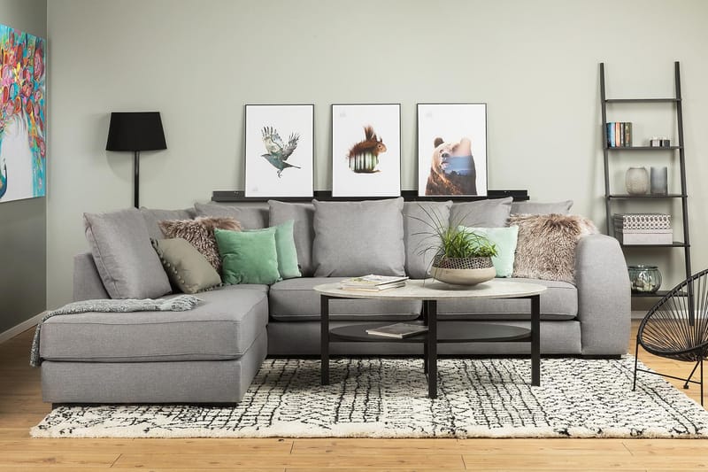 Optus 4-seters Venstrevendt L-formet Sjeselongsofa i Stoff inkl. Pynteputer - Lys grå - Møbler - Sofaer - Sofaer med sjeselong - 3 seters sofa med divan