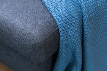 Peppe 4-seters Høyrevendt L-formet Sjeselongsofa i Stoff - Mørk grå - Møbler - Sofaer - Sofaer med sjeselong - 4 seters sofa med divan
