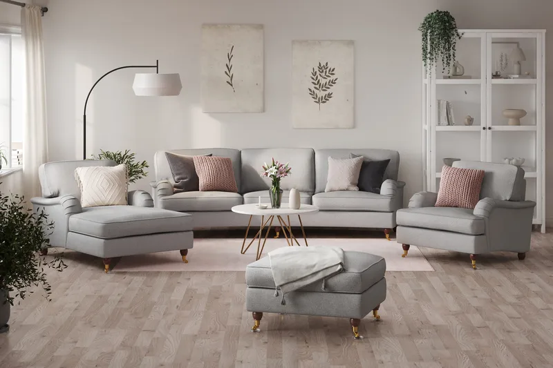 Howard Lyx Sofagruppe 4-seters Svingt Sofa + Divanstol + Lenestol + Fotskammel i Stoff - Lys grå - Møbler - Sofaer - Sofagrupper - Howard sofagruppe