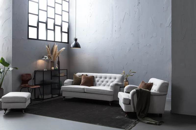 Howard Riviera Sofagruppe Bøyd 3-seter + 2-seter Sofa + Lenestol + Fotskammel i Stoff - Grå - Møbler - Sofaer - Sofagrupper - Howard sofagruppe