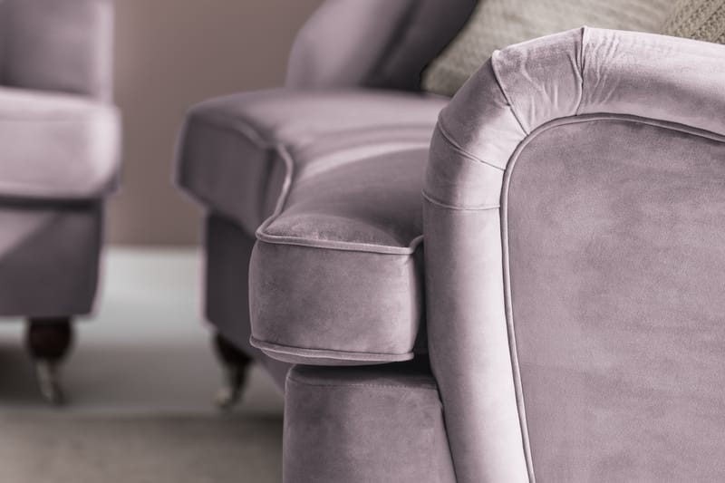Howard Riviera Sofagruppe Svingt 3-seters + 2-seters Sofa + Lenestol + Fotskammel i Fløyel - Lilla - Møbler - Sofaer - Sofagrupper - Howard sofagruppe