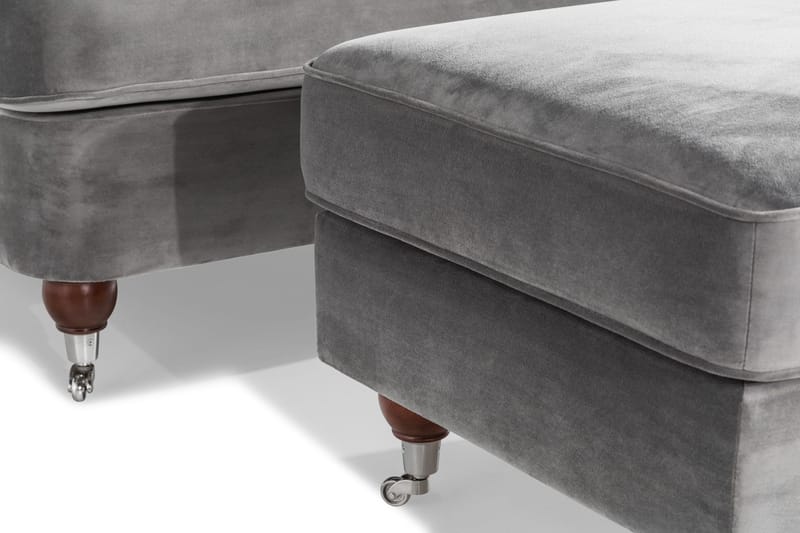 Howard Riviera Sofagruppe Svingt 3-seters + 2-seters Sofa + Lenestol + Fotskammel i Fløyel - Lys grå - Møbler - Sofaer - Sofagrupper - Howard sofagruppe