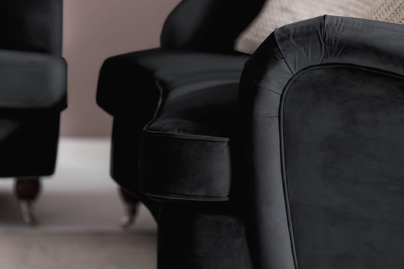 Howard Riviera Sofagruppe Svingt 3-seters + 2-seters Sofa + Lenestol + Fotskammel i Fløyel - Svart - Møbler - Sofaer - Sofagrupper - Howard sofagruppe
