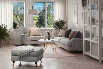 Howard Lyx Sofagruppe 3-seters Sofa + Lenestol + Fotskammel i Stoff - Lys grå - Møbler - Sofaer - Sofagrupper - Howard sofagruppe