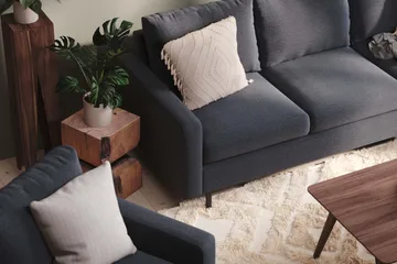 Peppe Sofagruppe 3-seters Sofa + Lenestol + Fotskammel i Stoff - Mørk grå - Møbler - Sofaer - Sofagrupper