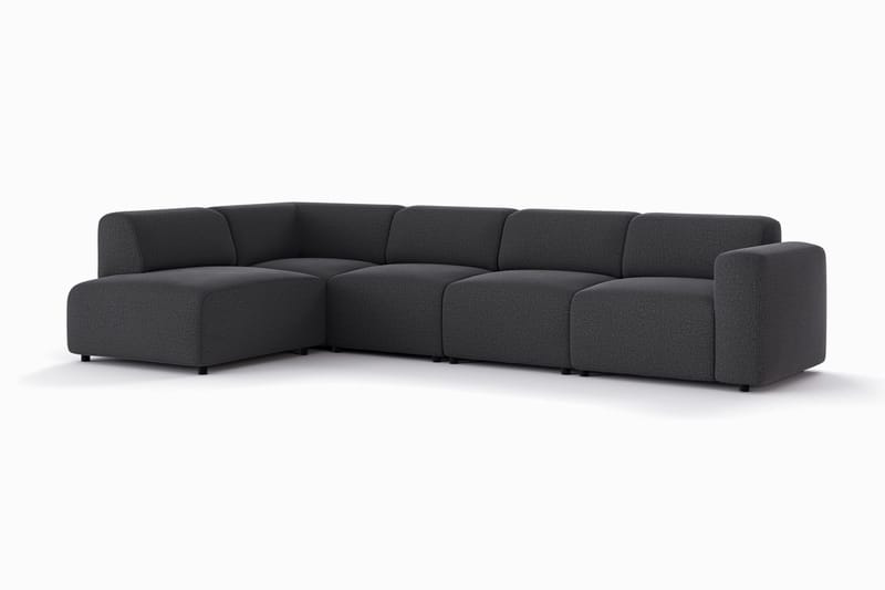 Torvasen 5-seters sofa med divan venstre i stoff - Svart - Møbler - Sofaer - Sofaer med sjeselong