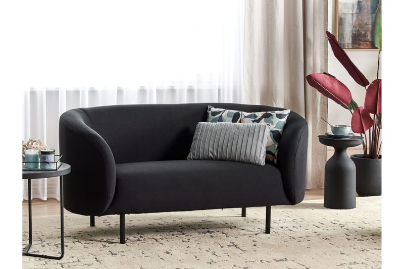 Tuka 2-seters Sofa i Stoff med Metallben - Svart - Møbler - Sofaer - 2 seter sofa