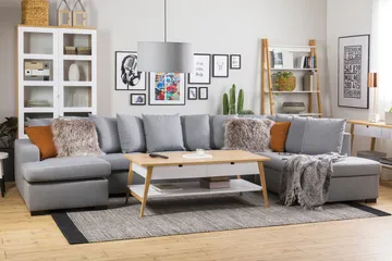 Crazy 5-seters Høyrevendt U-formet X-Large Sofa med Divan og Sjeselong i Stoff inkl. Pynteputer - Grå - Møbler - Sofaer - U-sofa