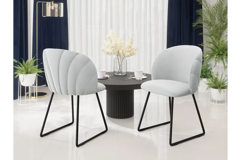 Akitomo Spisestol - Lysegrå - Møbler - Stoler - Spisestuestoler & kjøkkenstoler